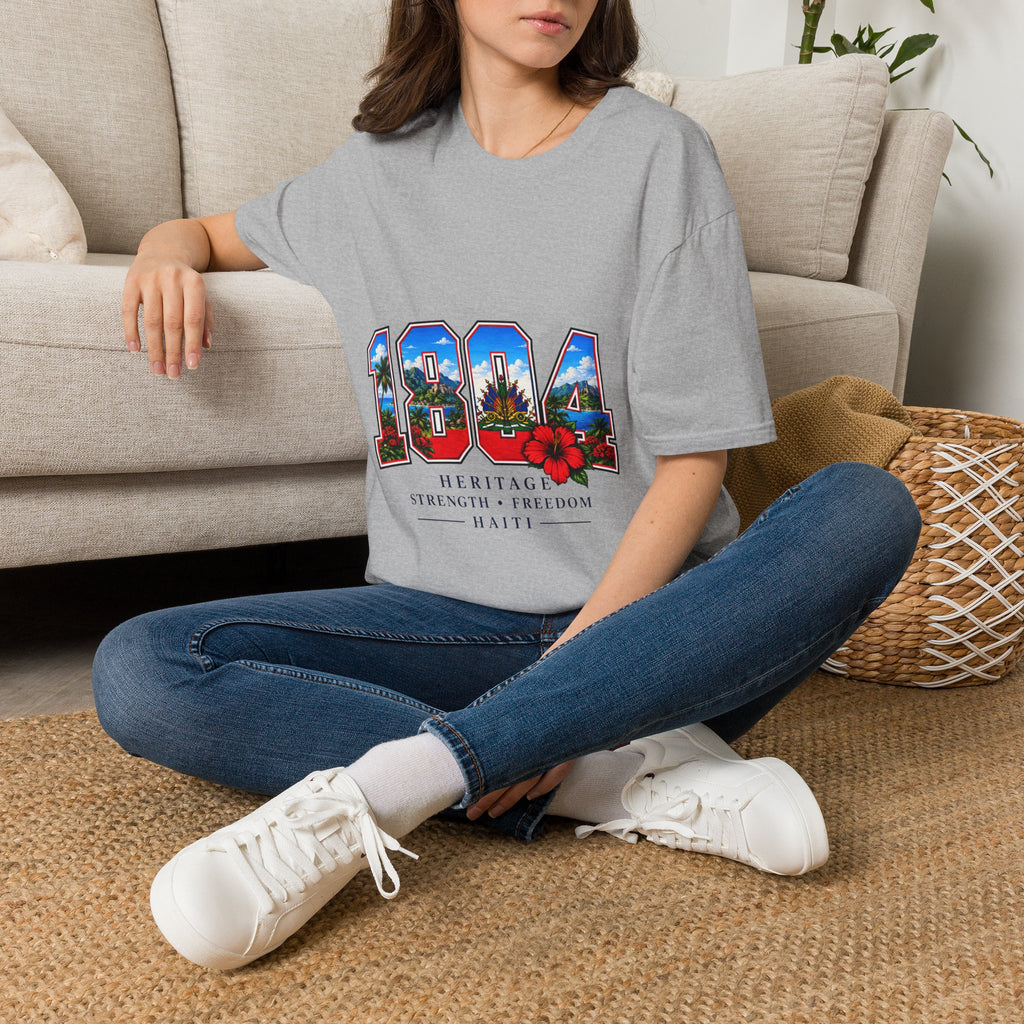 1984 Retro Hawaii Graphic T-Shirt — Tropical Palm & Sunset Vintage Tribute